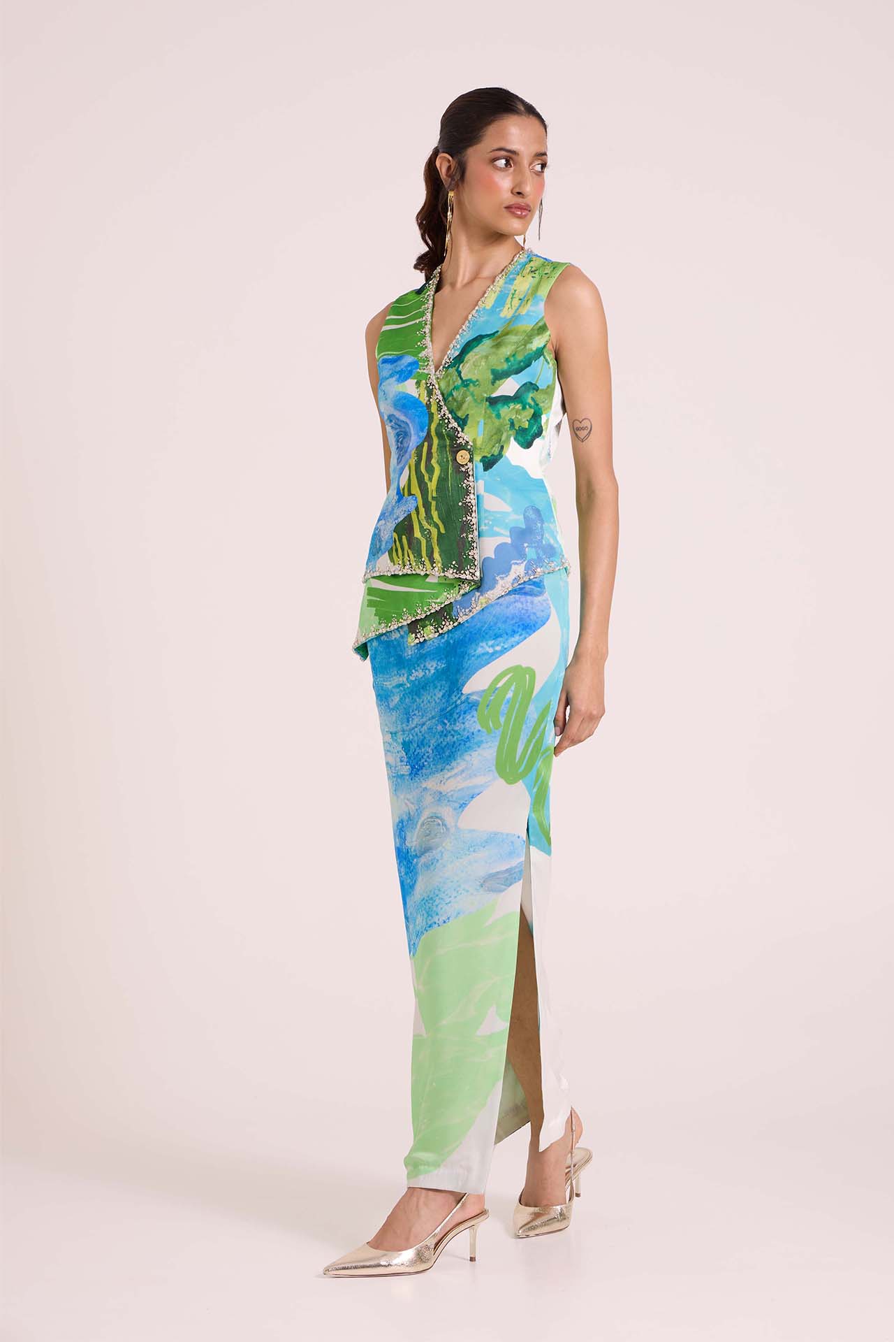 Nere Vest & Skirt